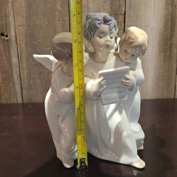 Lladro #4542 'Angels Group' 3 Choir Boys Singing 7" Figurine Religious Children - Picture 8 of 9